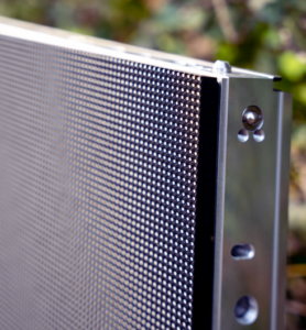 Nahaufnahme einer Kante des LUNA LED Panels.